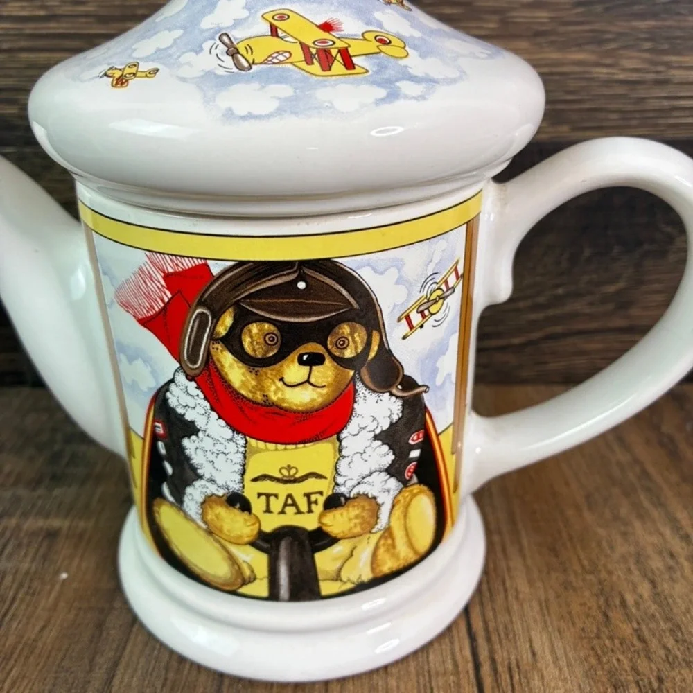 Wade Alex the Aviator Teapot Judith Wootton Made in England Bear Pilot Vintage